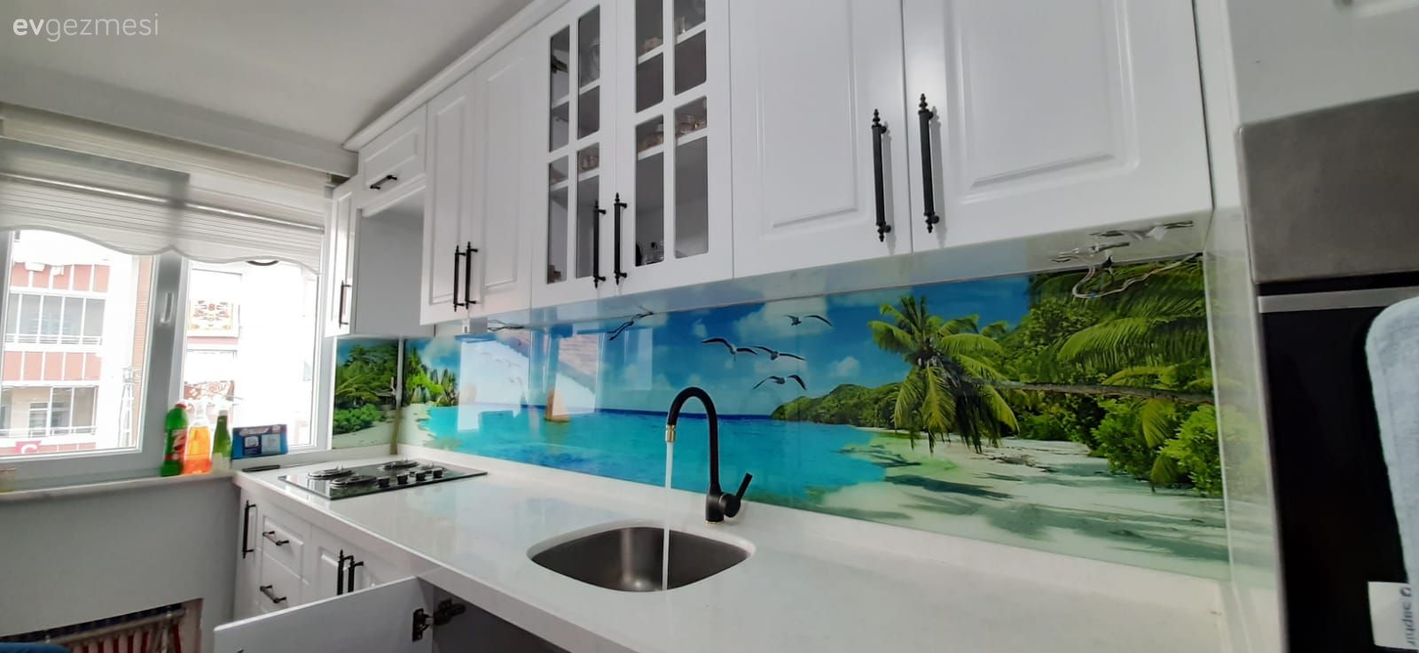 Mutfak Tezgah Arası Cam Panel