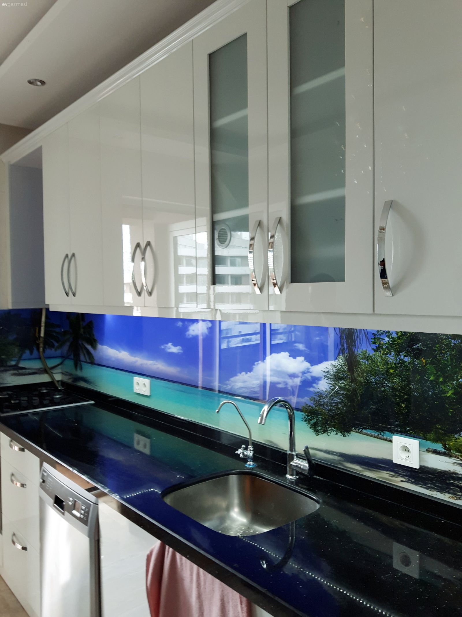 Mutfak Tezgah Arası Cam Panel