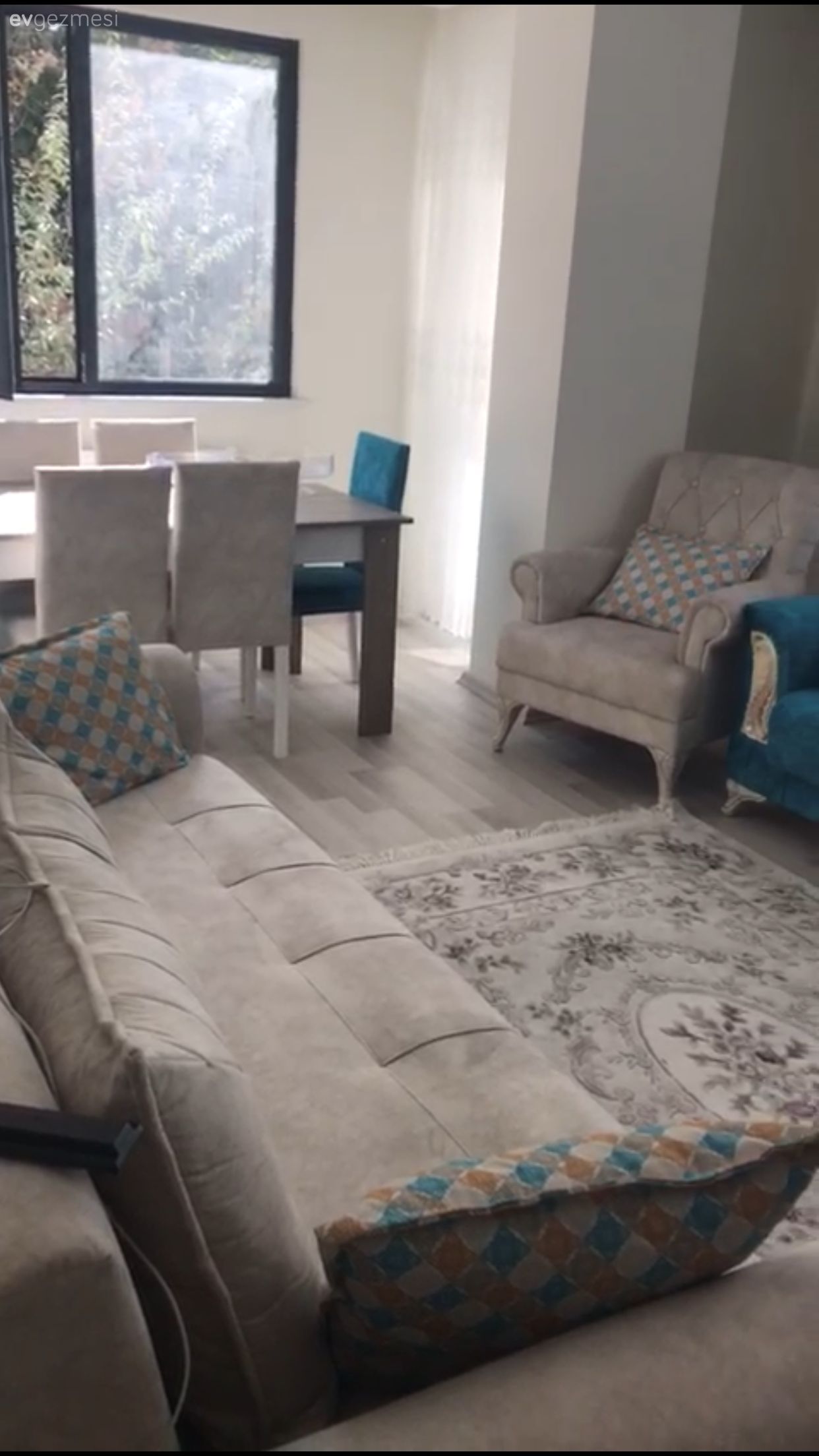 SALON Dizayn ve fon seçimi