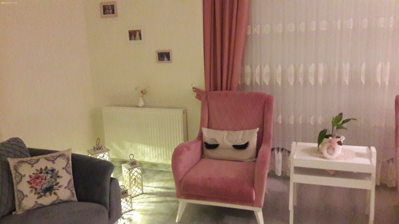 Salonumu yorumları dikkate alarak tekrar dizayn ettim :)