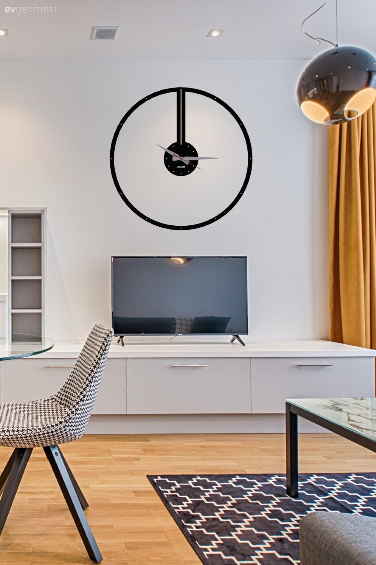 Minimalist Duvar Saatleri