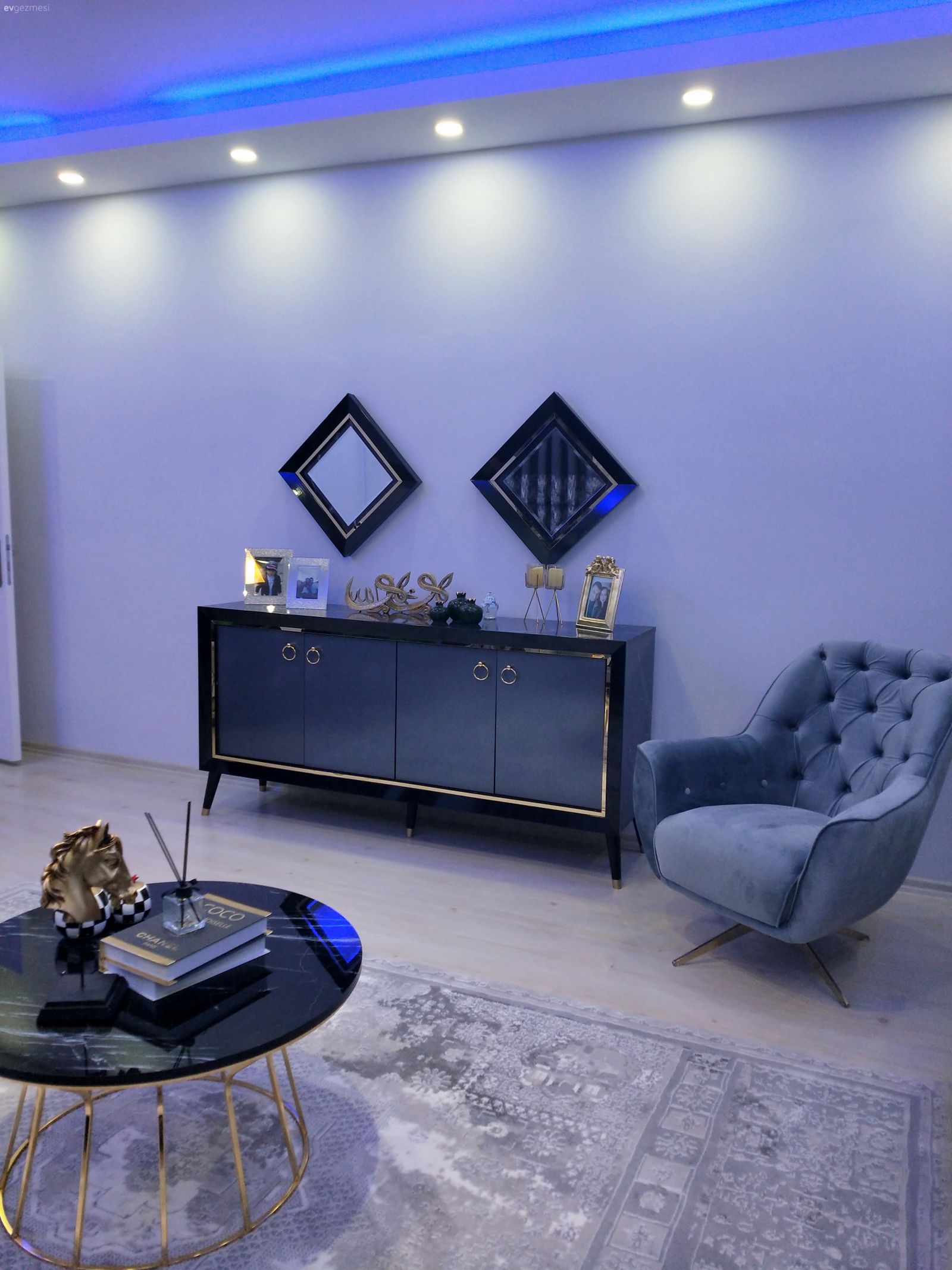 Mutfak, Salon, Balkon ve Antremden Kareler...