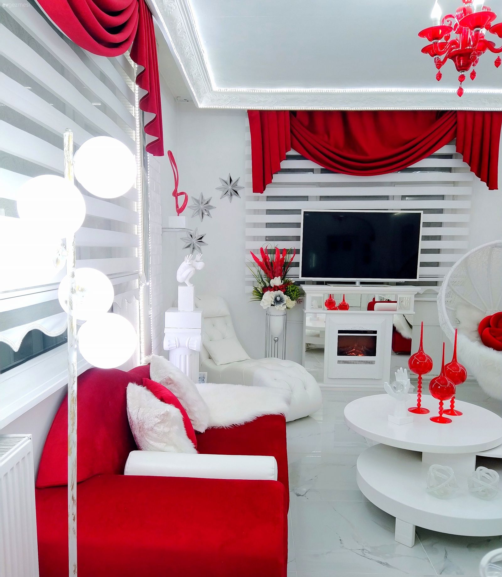 Kendi dekore ettiğim salonum...