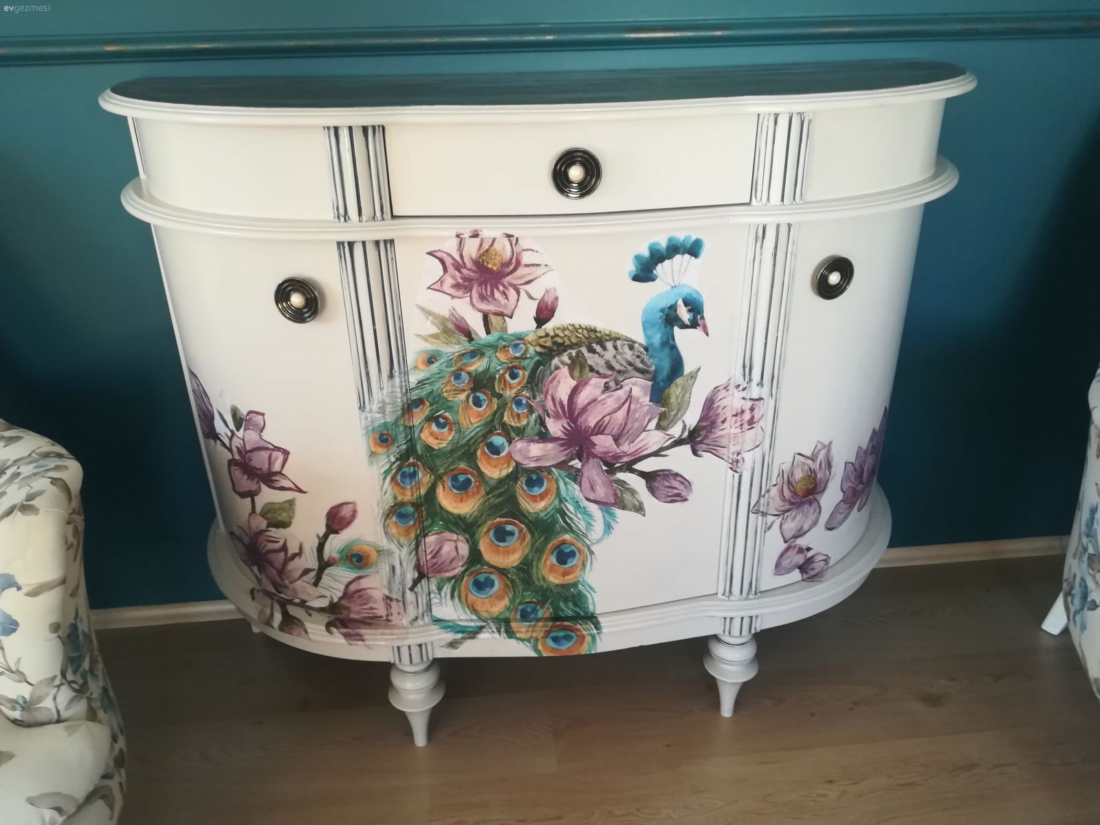 Eskileri atmıyoruz yeniden hayat veriyoruz.