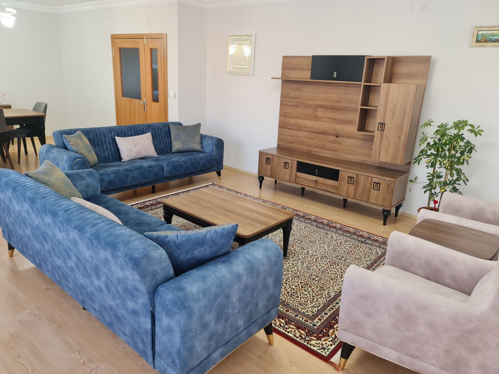 Salonuma fikir verir misiniz ?