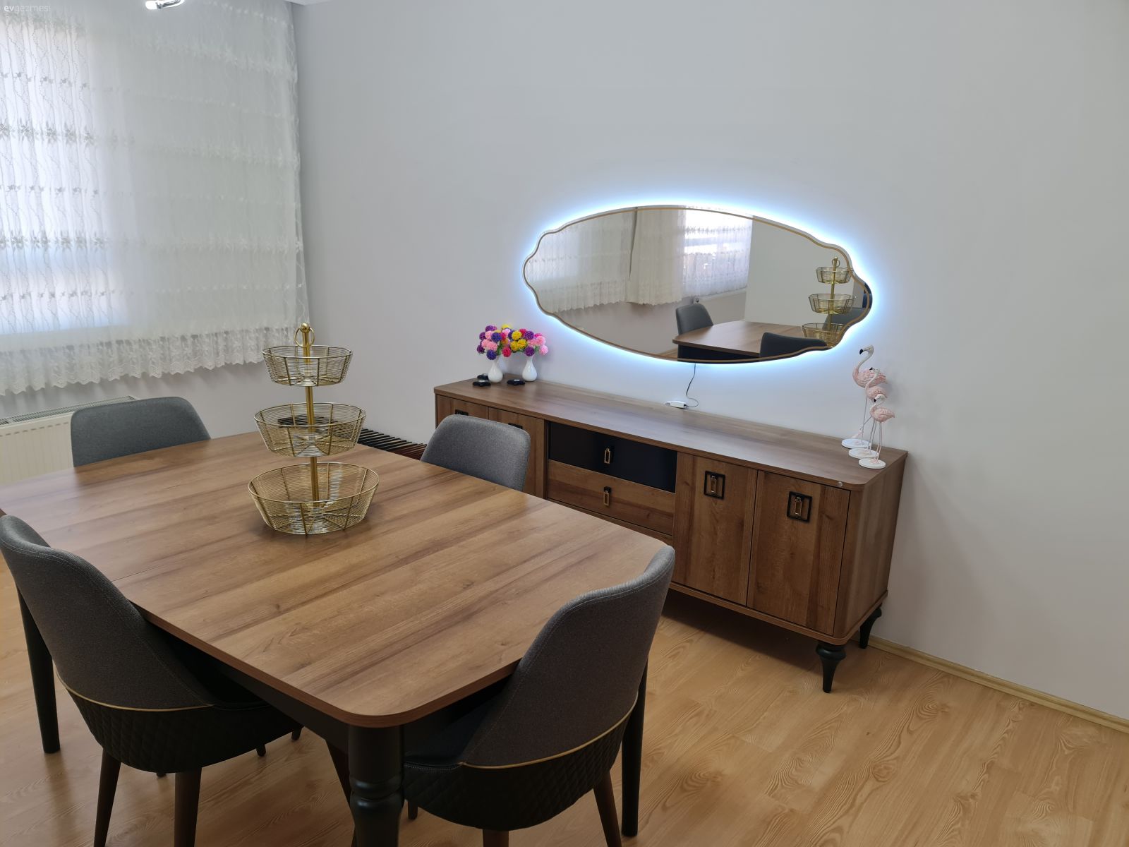 Salonuma fikir verir misiniz ?