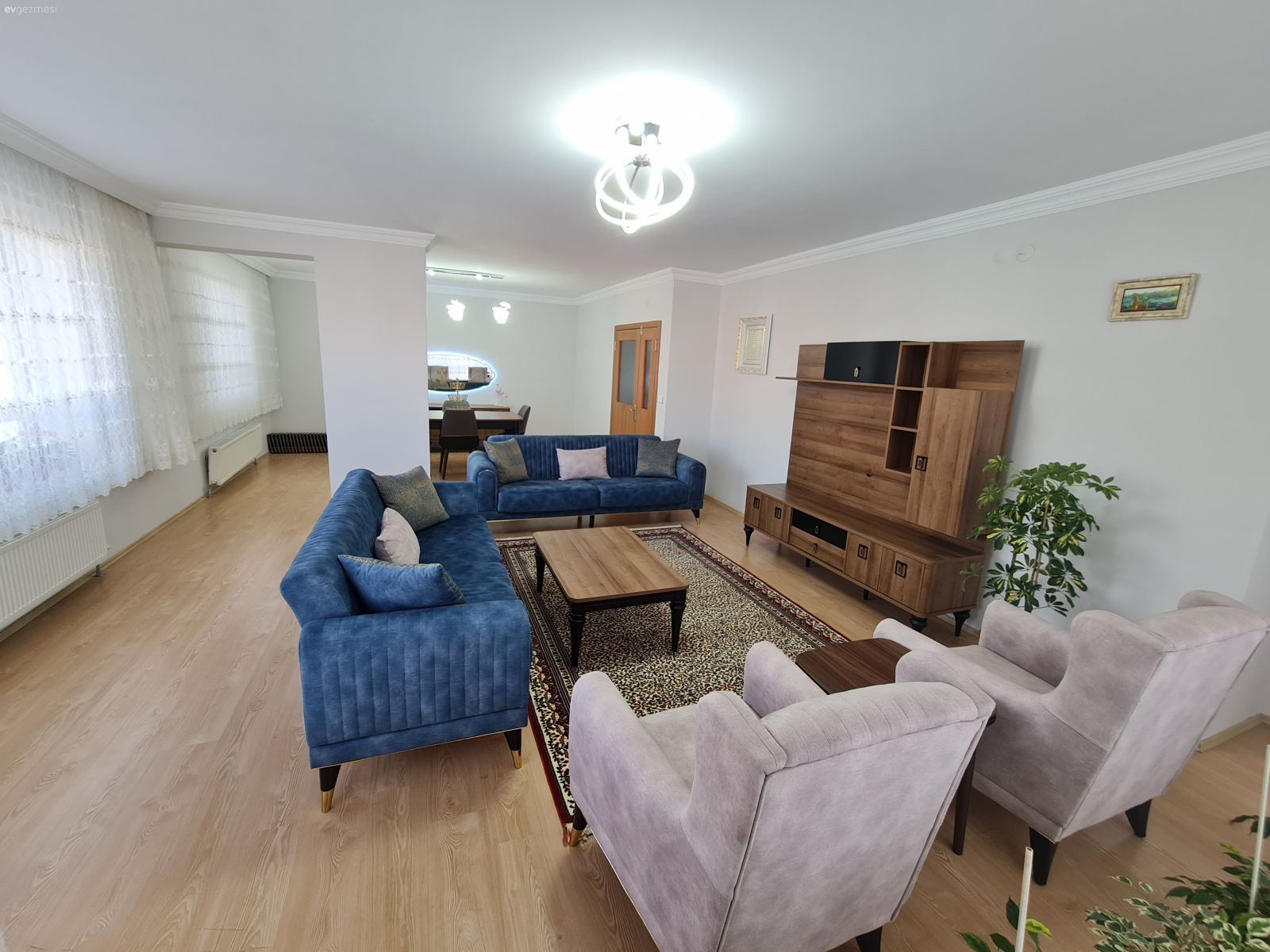 Salonuma fikir verir misiniz ?