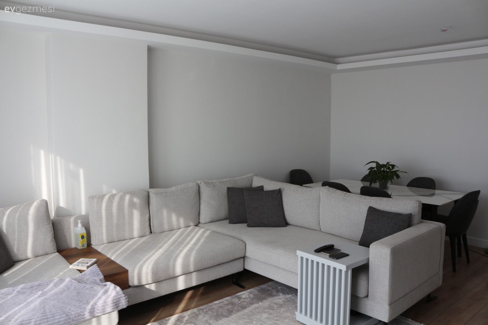 Oturma Odamız ile ilgili dekorasyon önerlerinizi bekliyoruz.